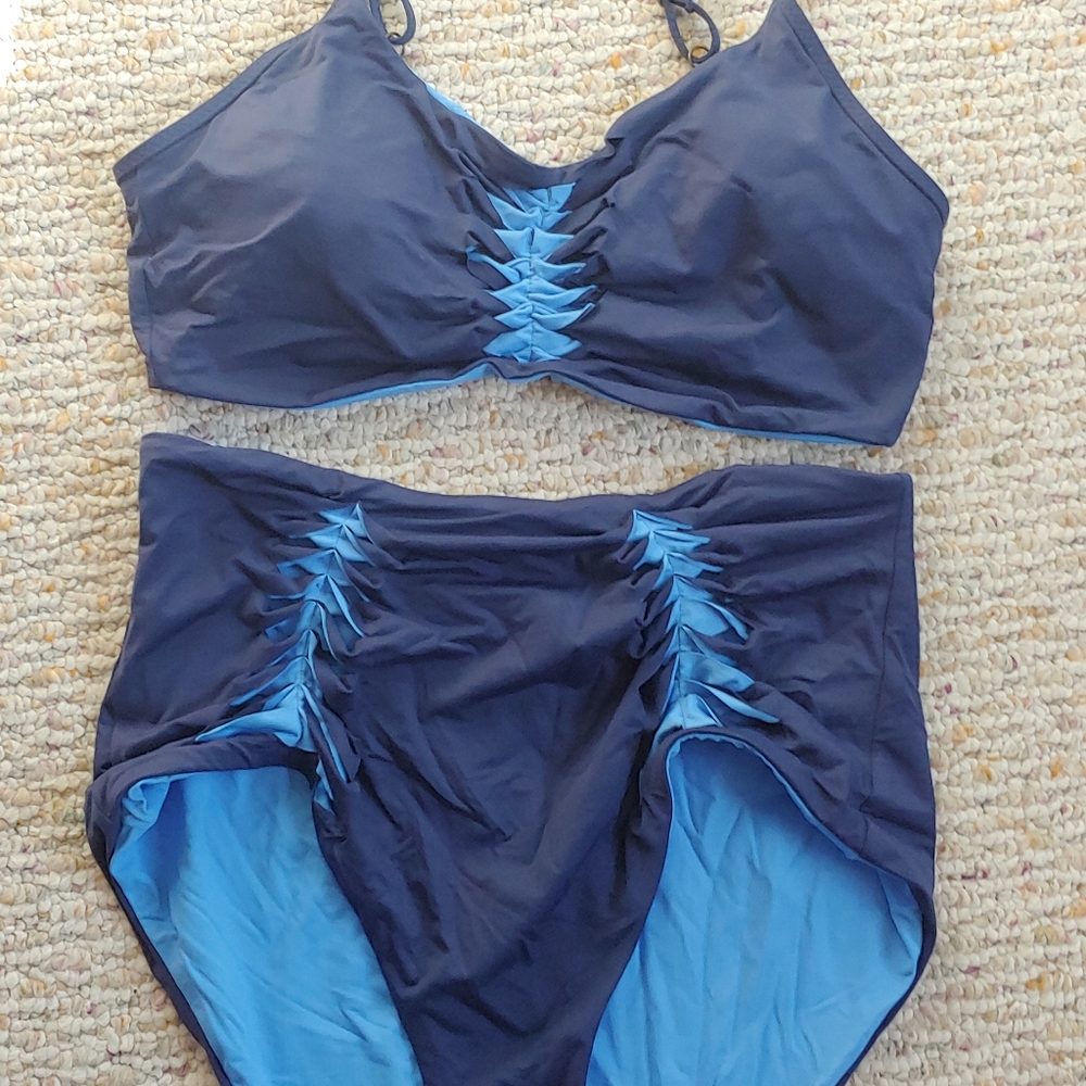 BECCA Blue Sporty Bikini with Ruching Accents SzL NWOT